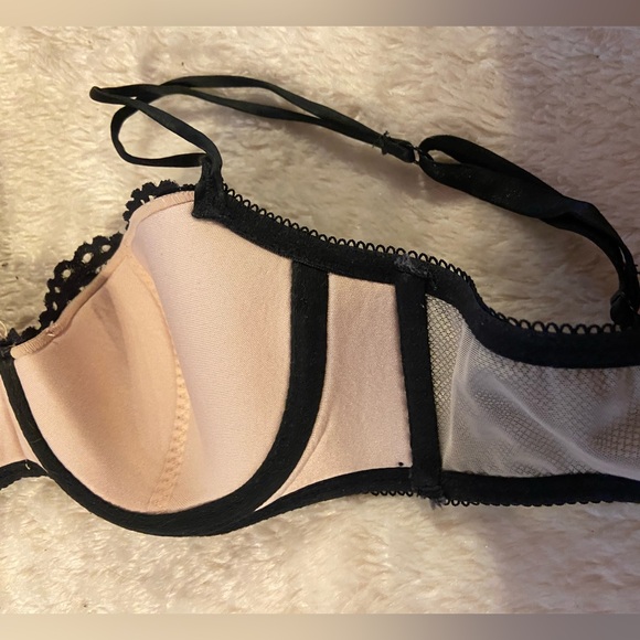 B.Tempt’d Ciao Bella Balconette Demi cup soft lace bra from Macy’s size 34B - Picture 4 of 11